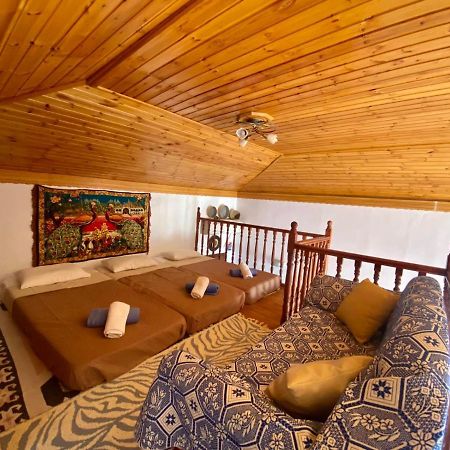 Villa Afroditi Chalki Town Exteriér fotografie