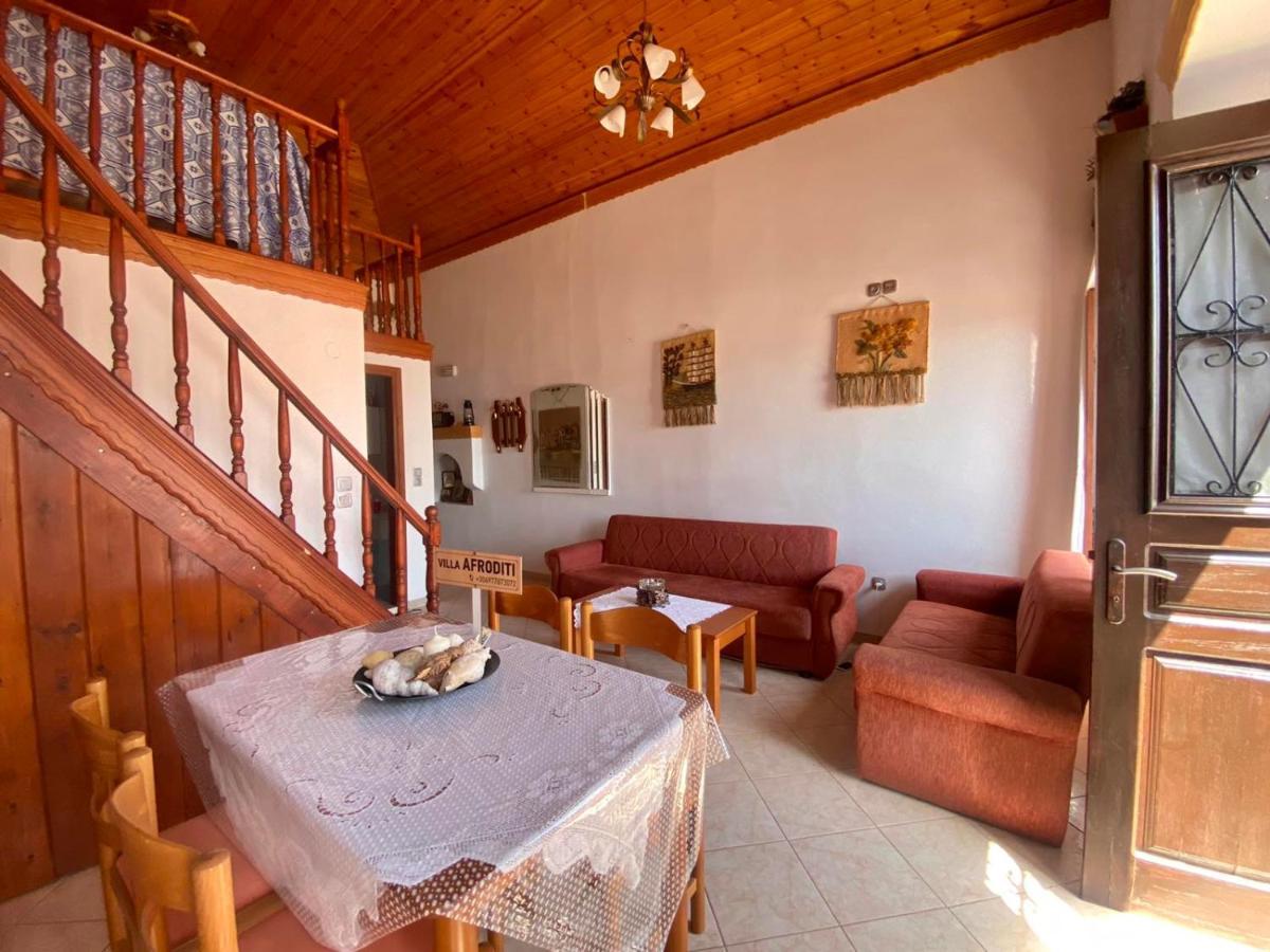 Villa Afroditi Chalki Town Exteriér fotografie
