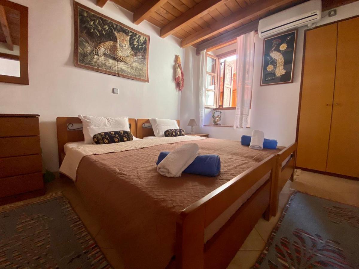Villa Afroditi Chalki Town Exteriér fotografie
